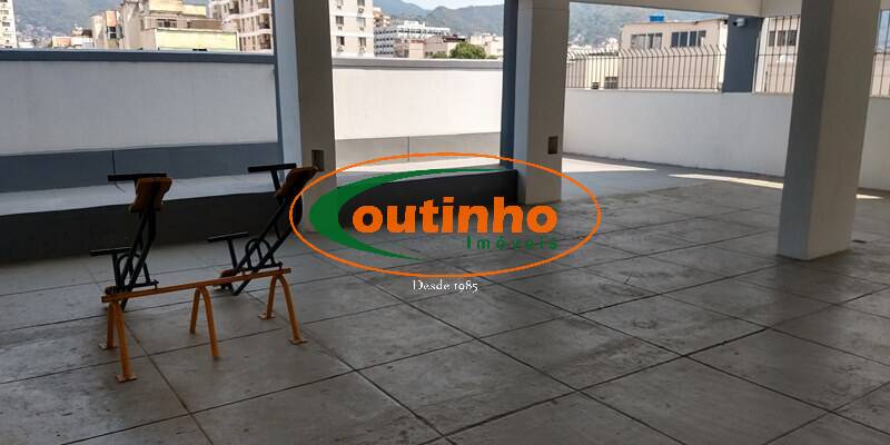 Apartamento à venda com 2 quartos, 74m² - Foto 38