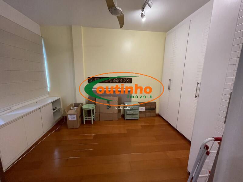 Apartamento à venda com 2 quartos, 68m² - Foto 11