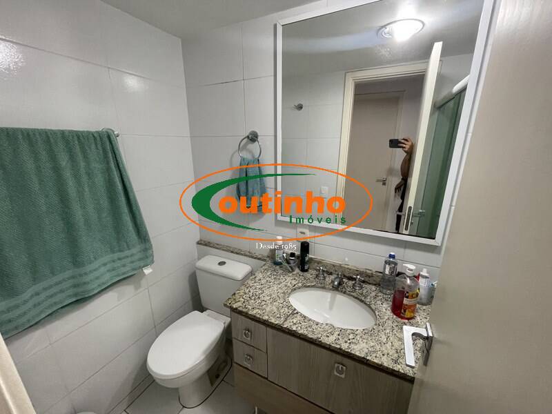 Apartamento à venda com 2 quartos, 62m² - Foto 13