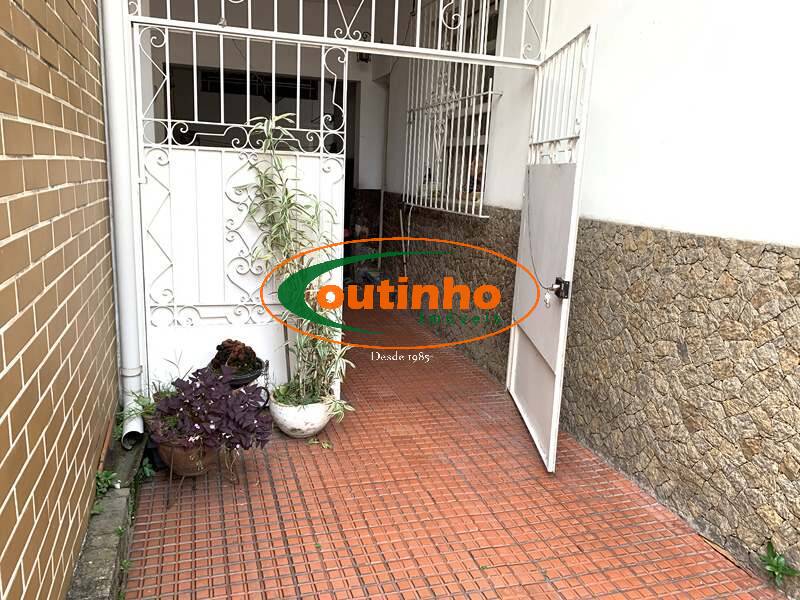 Casa à venda com 4 quartos, 240m² - Foto 39