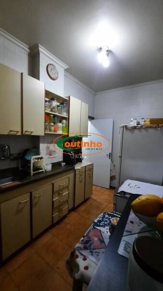 Apartamento à venda com 2 quartos, 87m² - Foto 17