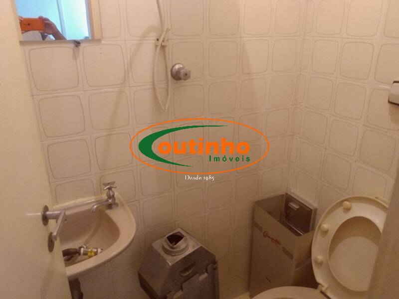 Apartamento à venda com 2 quartos, 74m² - Foto 28