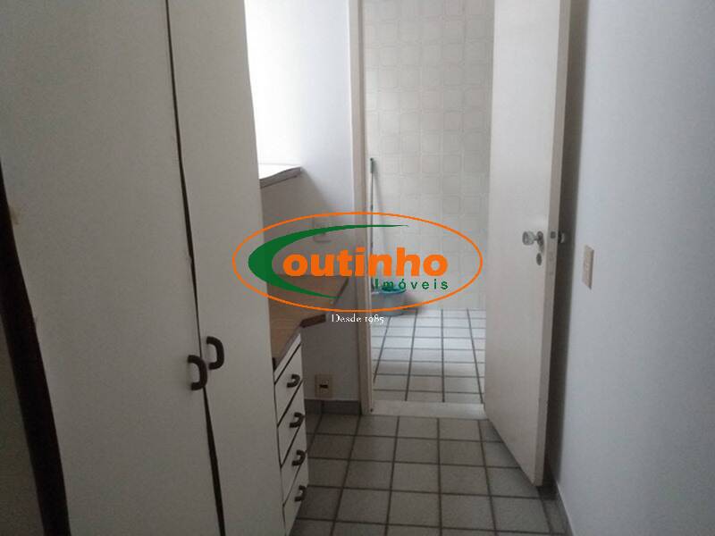 Apartamento à venda com 2 quartos, 74m² - Foto 29