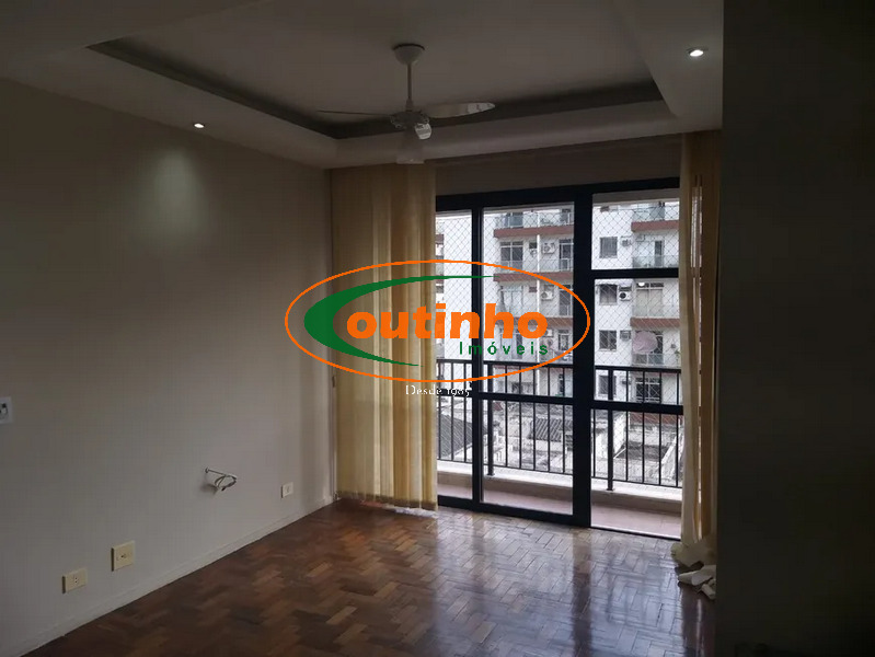 Apartamento à venda com 2 quartos, 73m² - Foto 3