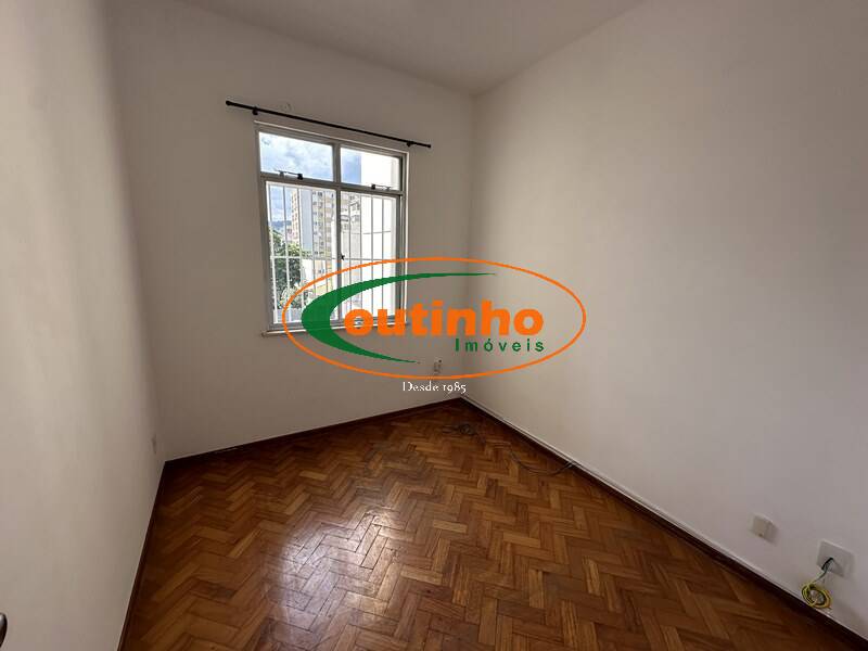 Apartamento à venda com 3 quartos, 80m² - Foto 4