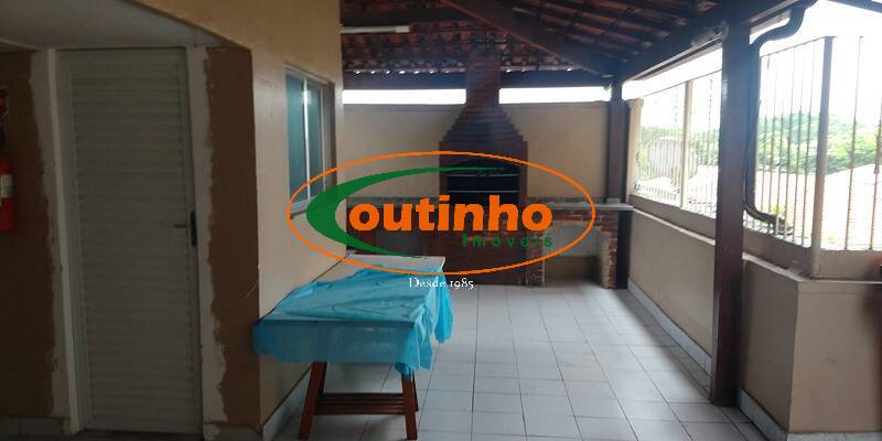 Apartamento à venda com 2 quartos, 74m² - Foto 32