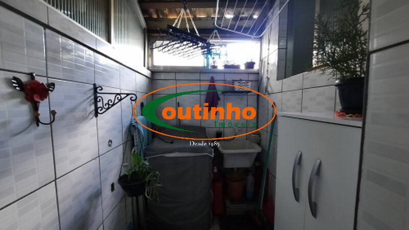 Apartamento à venda com 2 quartos, 65m² - Foto 19