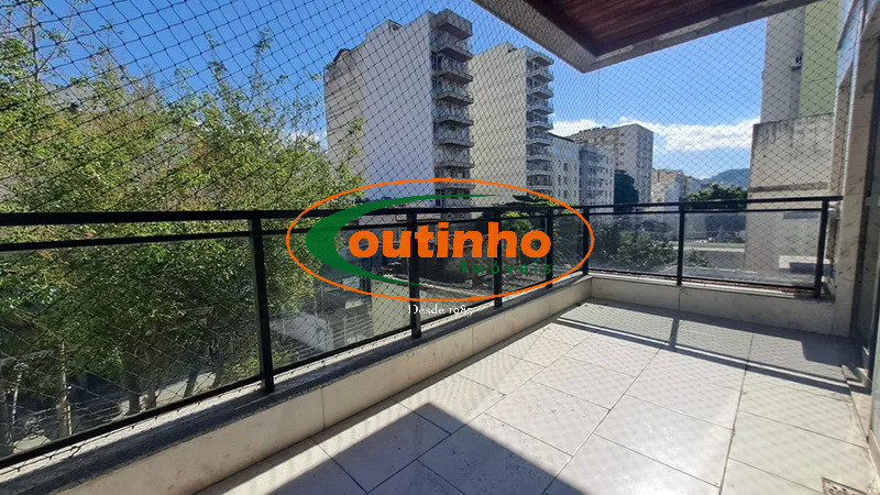 Apartamento à venda com 2 quartos, 125m² - Foto 2