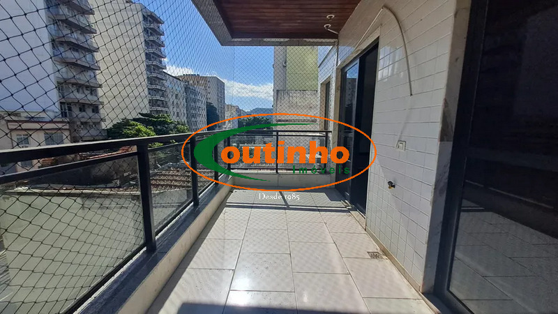 Apartamento à venda com 2 quartos, 125m² - Foto 11