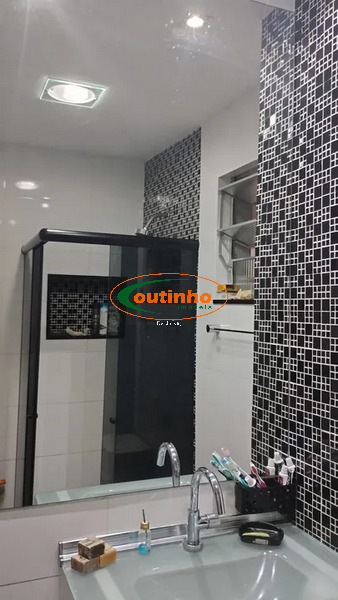 Apartamento à venda com 2 quartos, 64m² - Foto 11