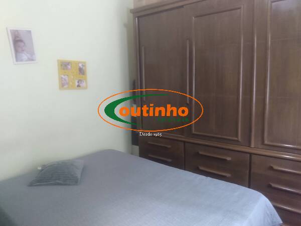 Apartamento à venda com 2 quartos, 64m² - Foto 20