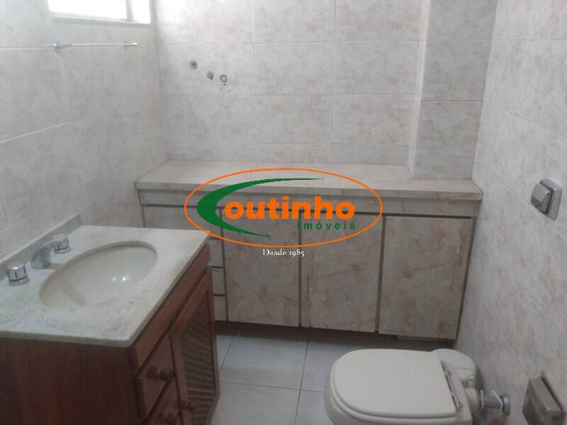 Apartamento à venda com 2 quartos, 70m² - Foto 13