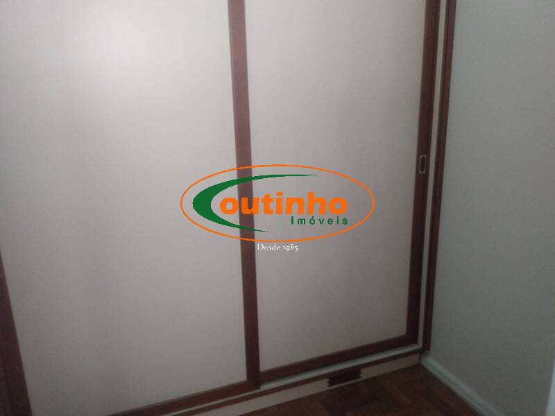 Apartamento à venda com 2 quartos, 70m² - Foto 28