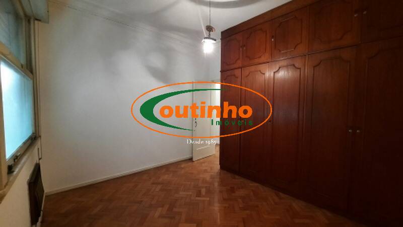 Apartamento à venda com 3 quartos, 125m² - Foto 10