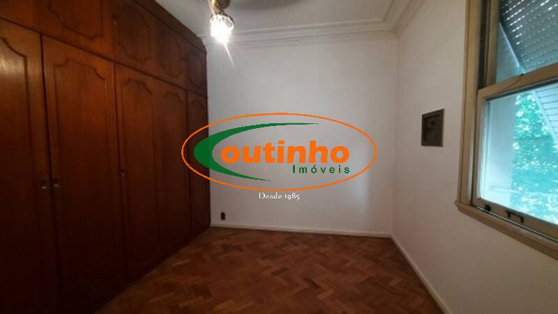 Apartamento à venda com 3 quartos, 125m² - Foto 9