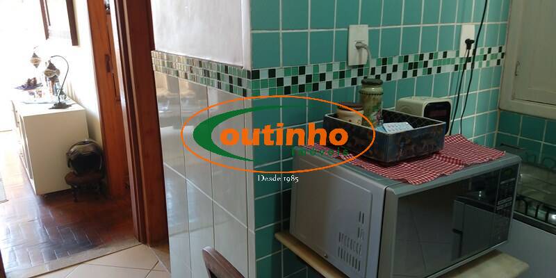 Apartamento à venda com 2 quartos, 61m² - Foto 22