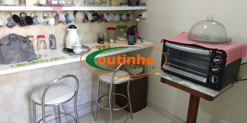 Apartamento à venda com 2 quartos, 61m² - Foto 29