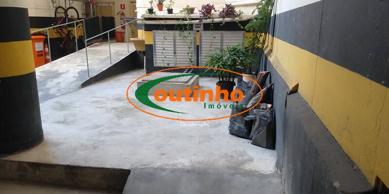 Apartamento à venda com 2 quartos, 61m² - Foto 39