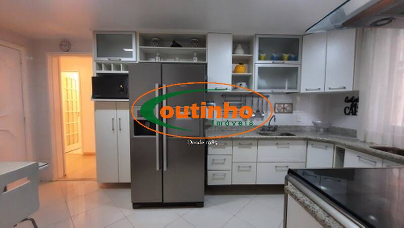 Apartamento à venda com 3 quartos, 144m² - Foto 31