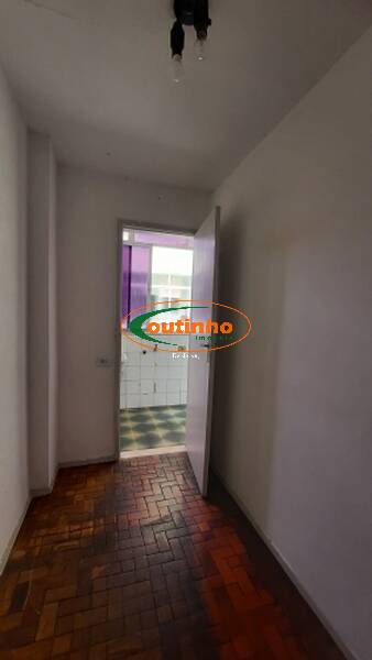 Apartamento à venda com 1 quarto, 54m² - Foto 19