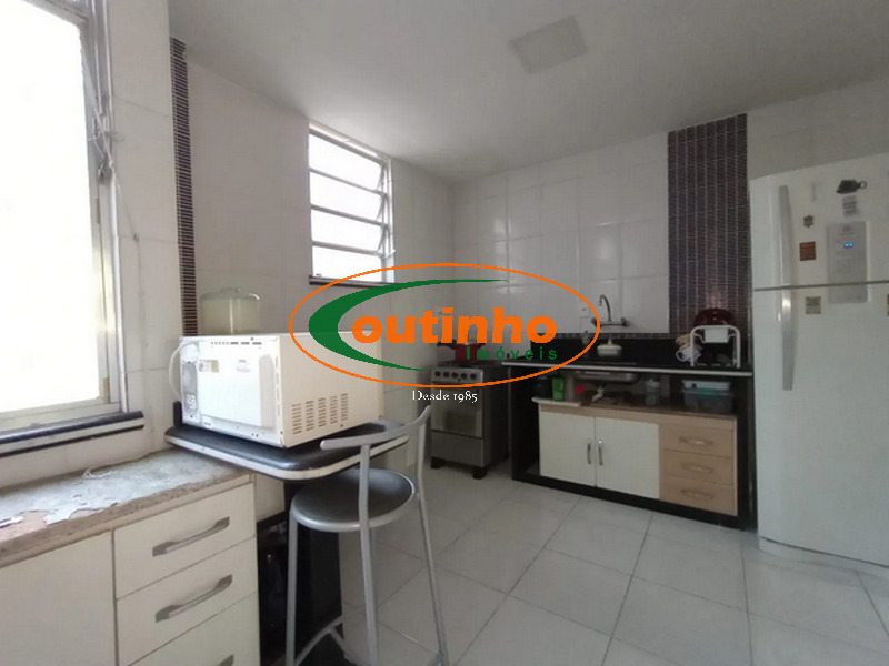 Apartamento à venda com 3 quartos, 100m² - Foto 3