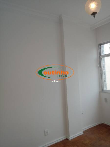 Apartamento à venda com 2 quartos, 68m² - Foto 21