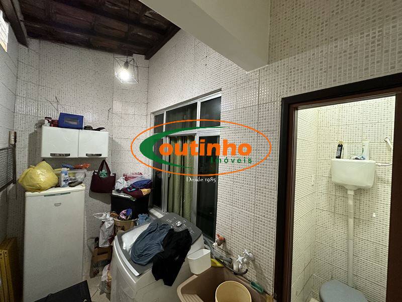 Casa à venda com 3 quartos, 110m² - Foto 12