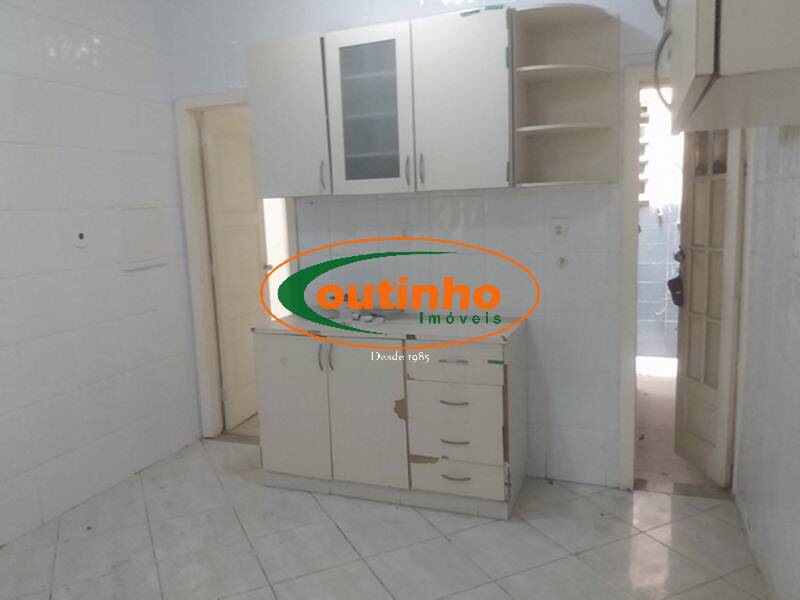 Apartamento à venda com 3 quartos, 150m² - Foto 31