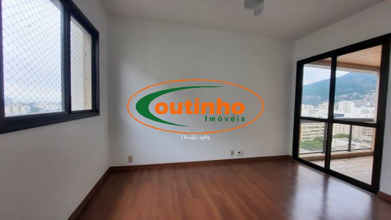 Apartamento à venda com 3 quartos, 137m² - Foto 12