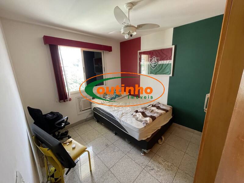 Apartamento à venda com 5 quartos, 230m² - Foto 15