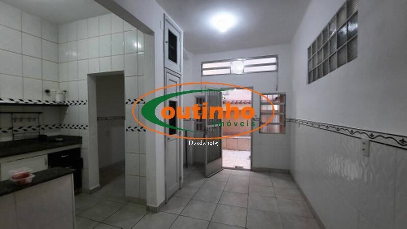 Apartamento à venda com 2 quartos, 95m² - Foto 18