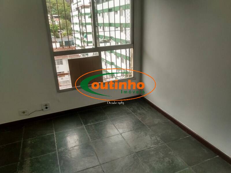 Apartamento à venda com 2 quartos, 74m² - Foto 10