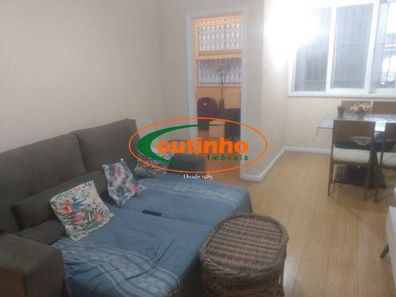 Apartamento à venda com 2 quartos, 78m² - Foto 3