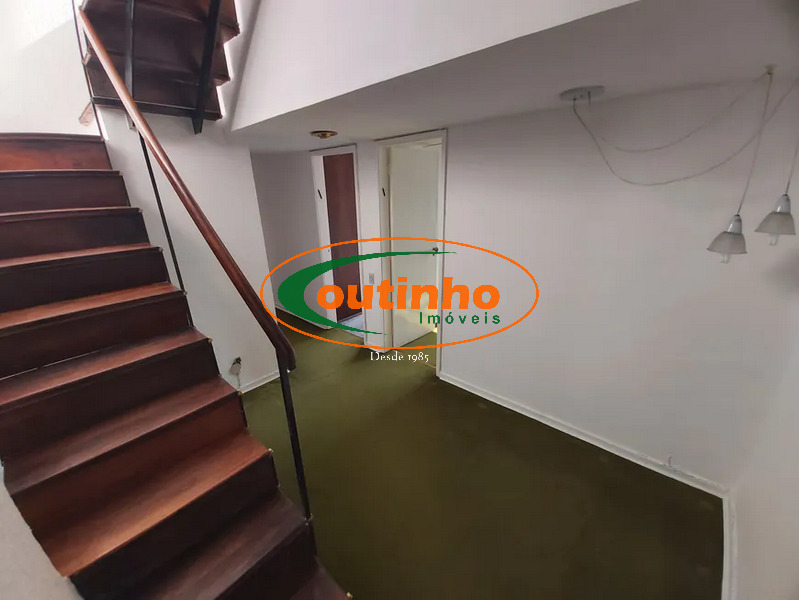 Cobertura à venda com 3 quartos, 180m² - Foto 12