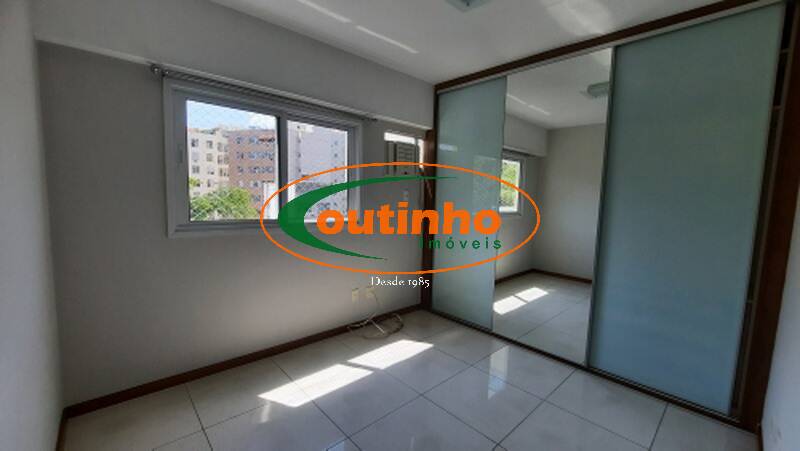 Apartamento à venda com 2 quartos, 76m² - Foto 13