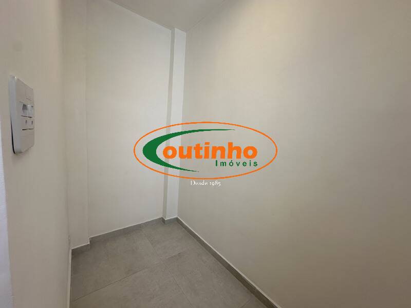 Apartamento à venda com 2 quartos, 60m² - Foto 16