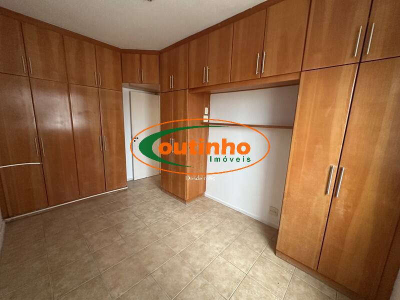 Apartamento à venda com 2 quartos, 70m² - Foto 15