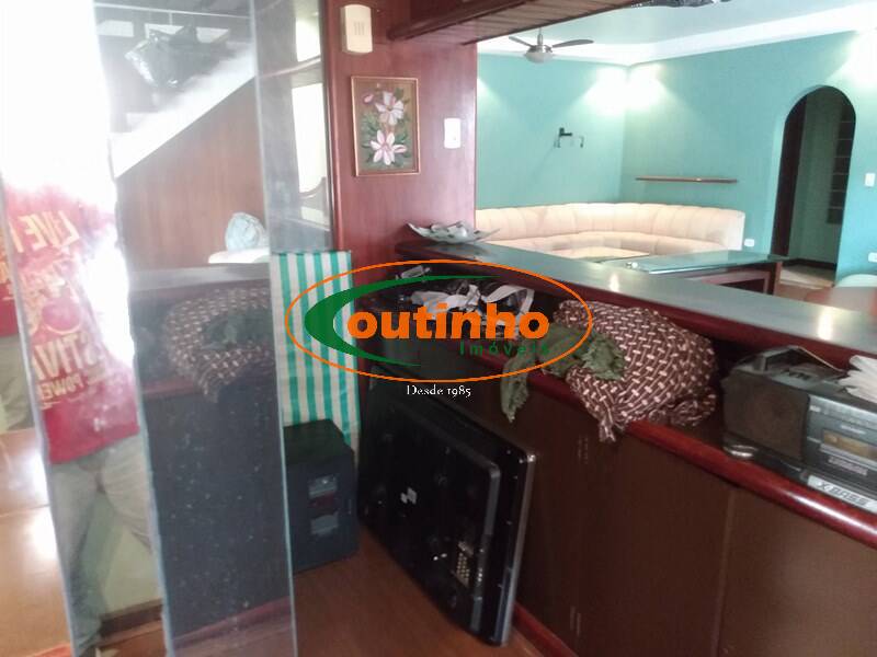 Apartamento à venda com 4 quartos, 260m² - Foto 11