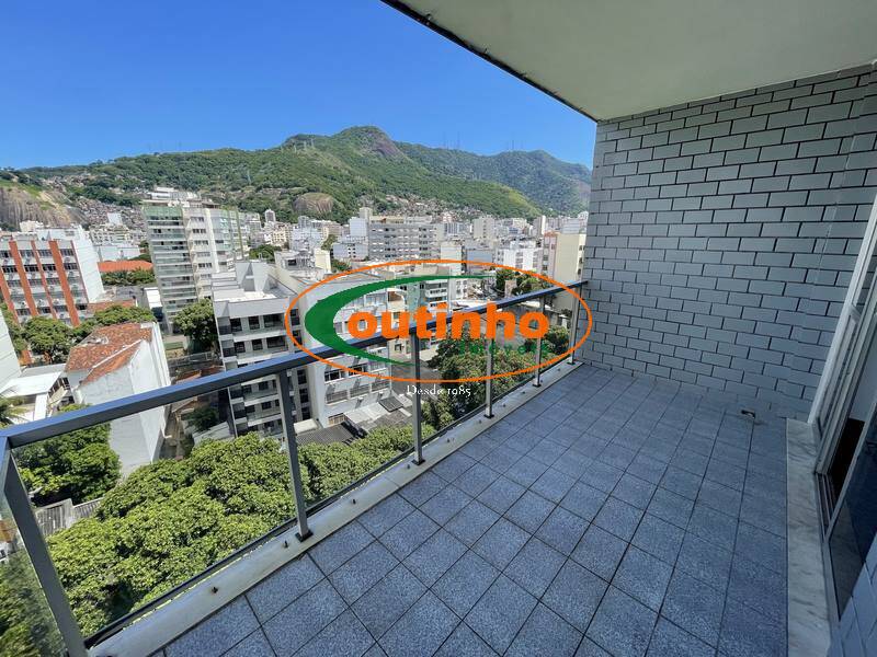 Apartamento à venda com 3 quartos, 148m² - Foto 2