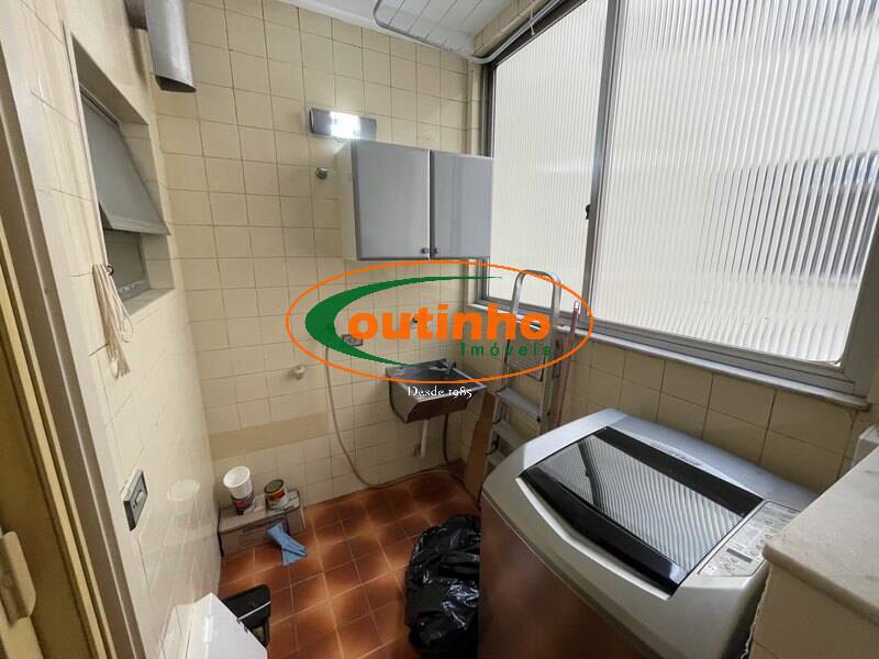 Apartamento à venda com 2 quartos, 60m² - Foto 12