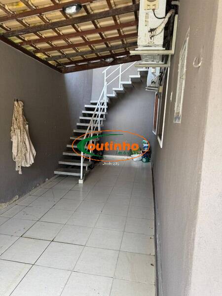 Casa à venda com 3 quartos, 233m² - Foto 27