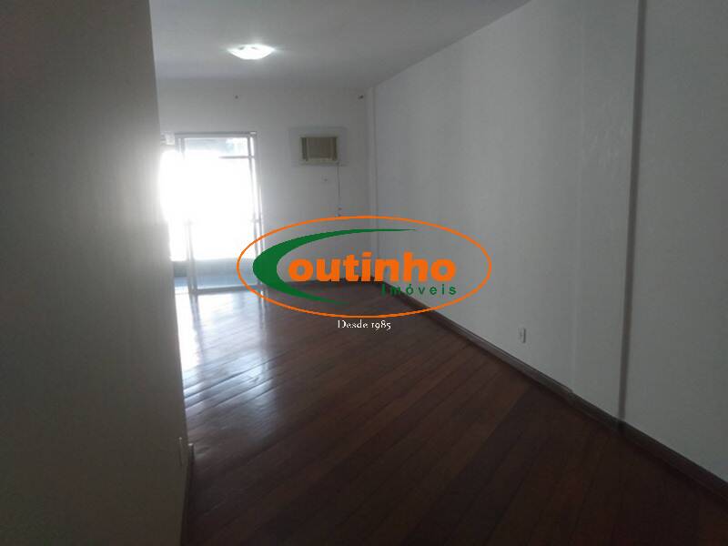 Apartamento à venda com 3 quartos, 110m² - Foto 4