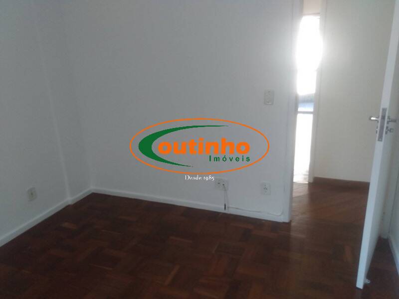 Apartamento à venda com 3 quartos, 110m² - Foto 26