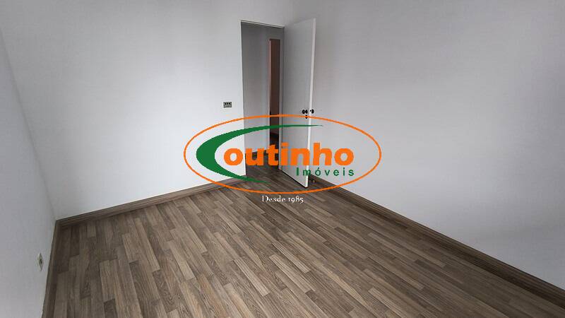 Apartamento à venda com 3 quartos, 119m² - Foto 9