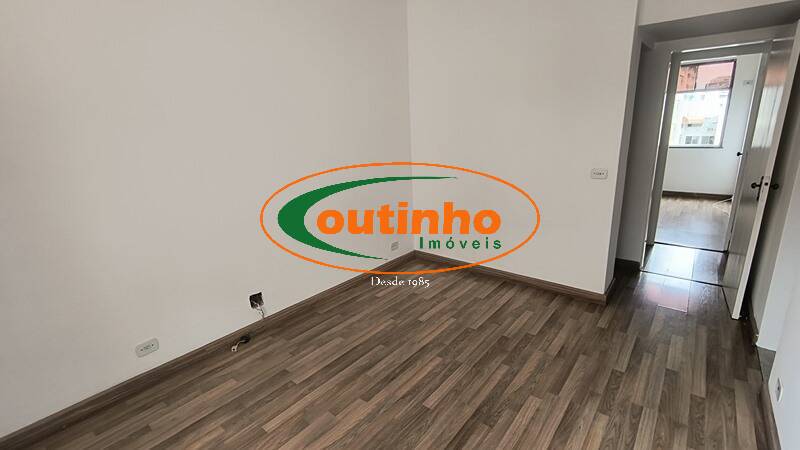 Apartamento à venda com 3 quartos, 119m² - Foto 15