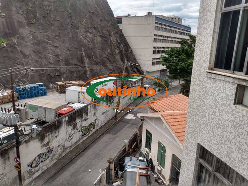 Apartamento à venda com 2 quartos, 82m² - Foto 6