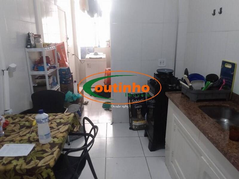 Apartamento à venda com 2 quartos, 82m² - Foto 21