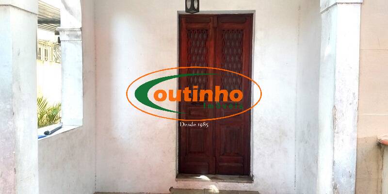 Apartamento à venda com 3 quartos, 100m² - Foto 2