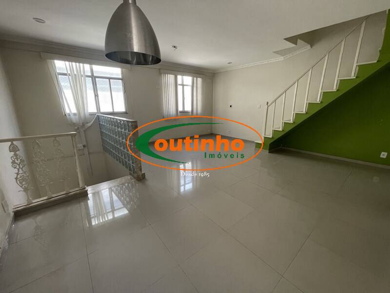 Casa à venda com 4 quartos, 180m² - Foto 12