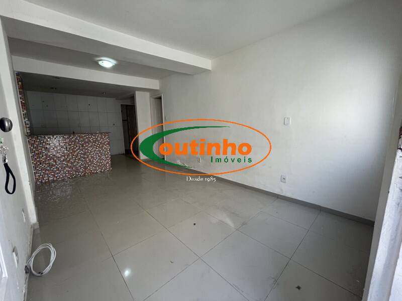 Casa à venda com 4 quartos, 180m² - Foto 14